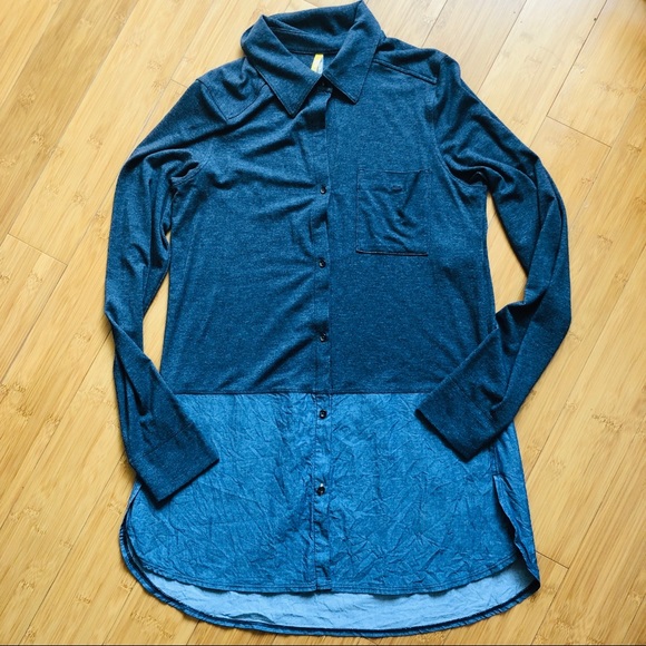 Lole Collared Button Down Dress Shirt - Picture 1 of 2